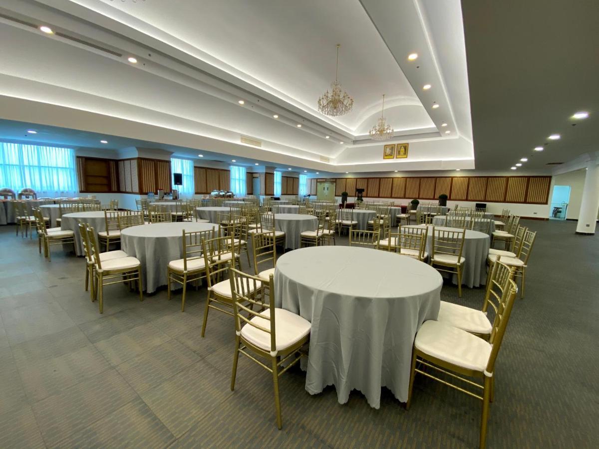 The Lanes Hotel Tutong Exterior foto
