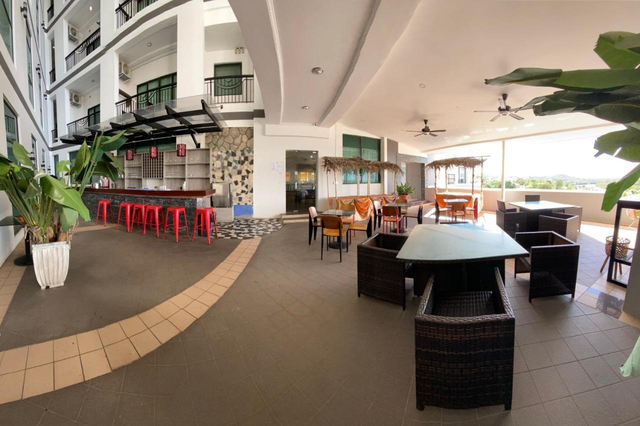 The Lanes Hotel Tutong Exterior foto