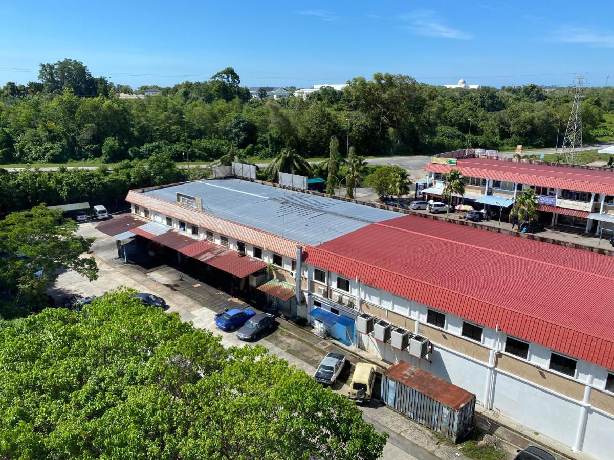 The Lanes Hotel Tutong Exterior foto