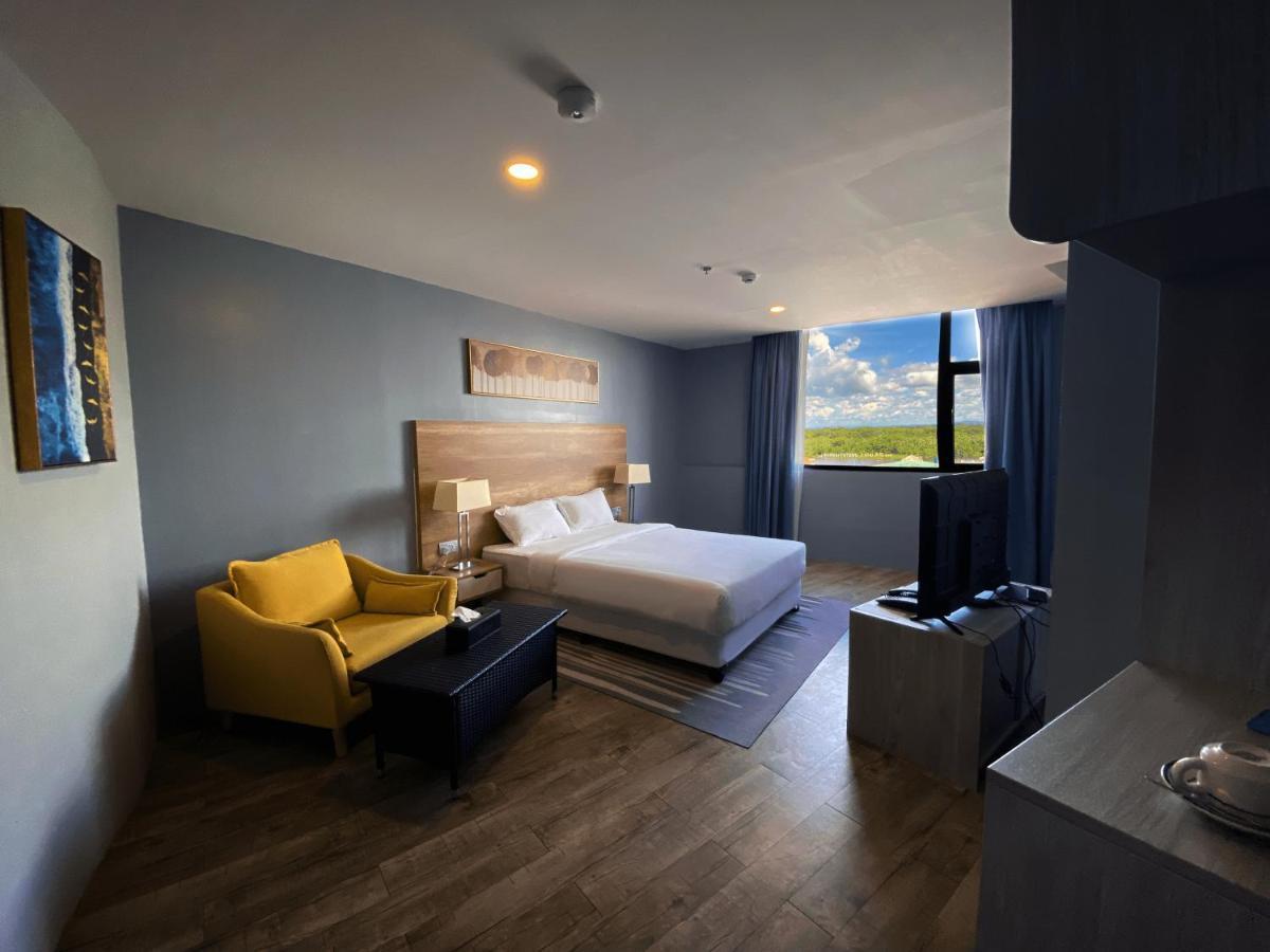The Lanes Hotel Tutong Exterior foto