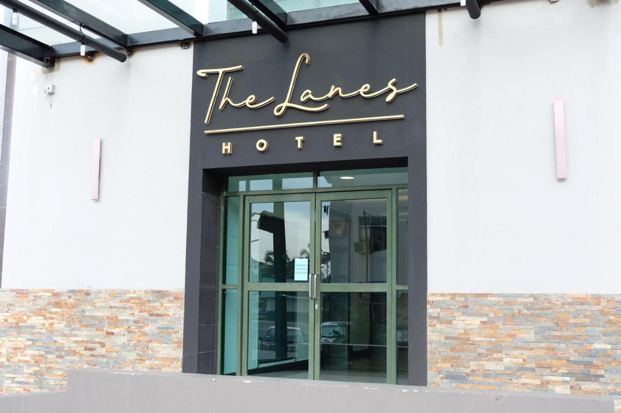 The Lanes Hotel Tutong Exterior foto